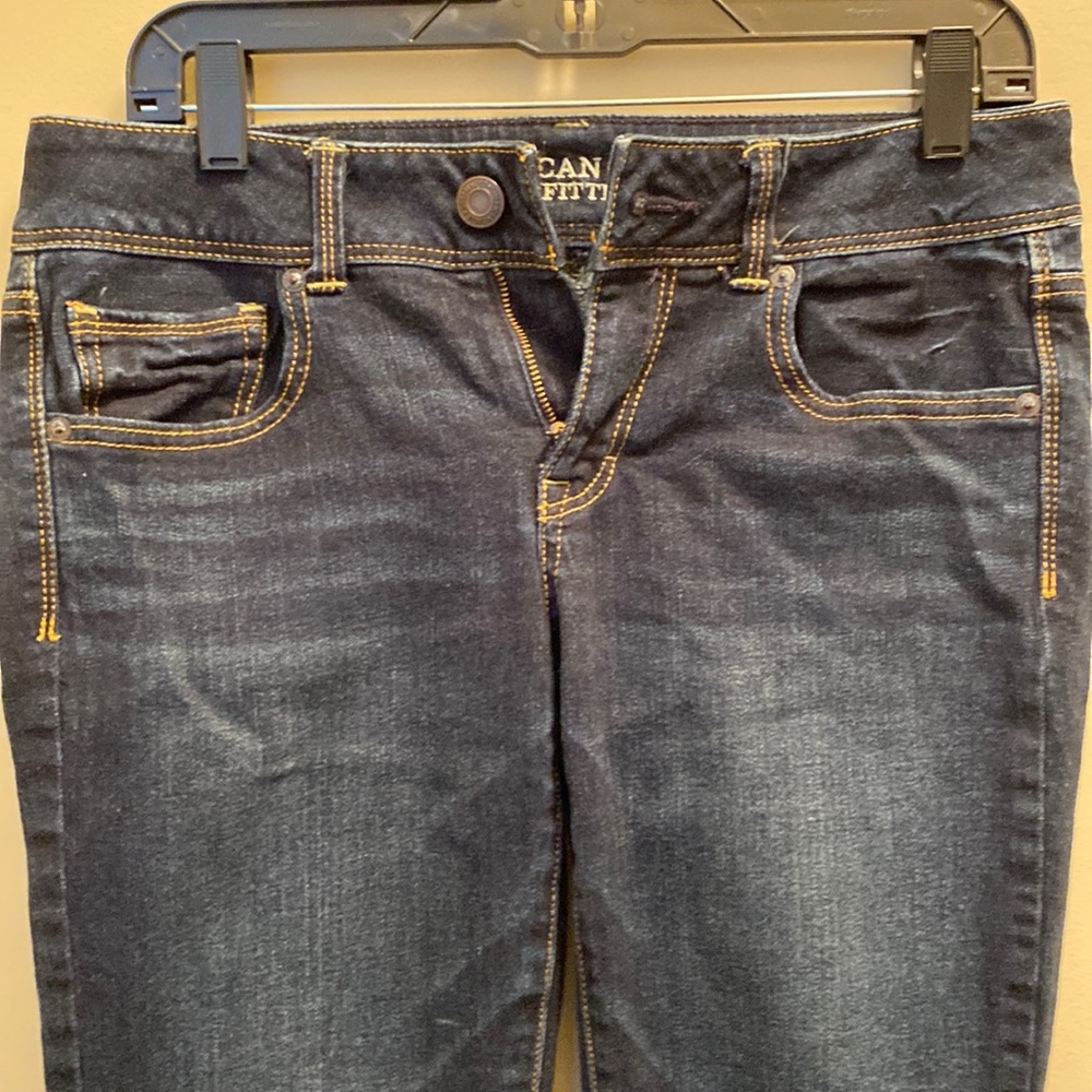 American Eagle Kick Boot jean. 8 short